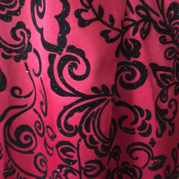 Rampage clothing dress, red satin/felt w inlays - Picture 2 of 3